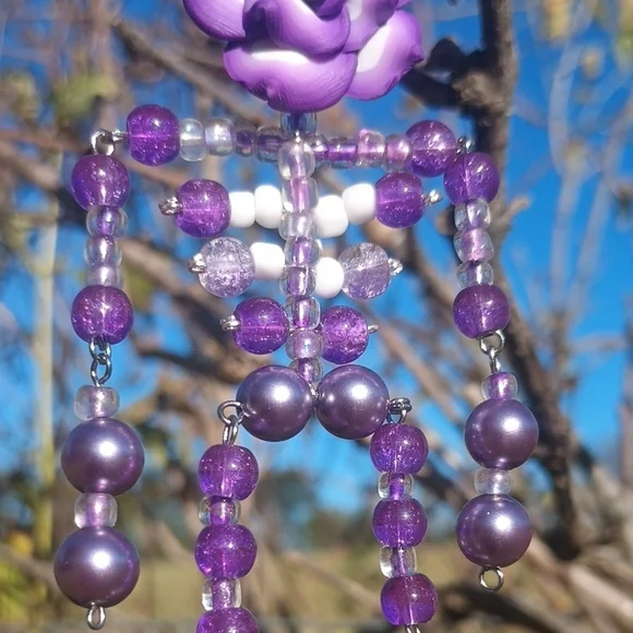 Flower Skeleton Keychain - Picture 4 of 5